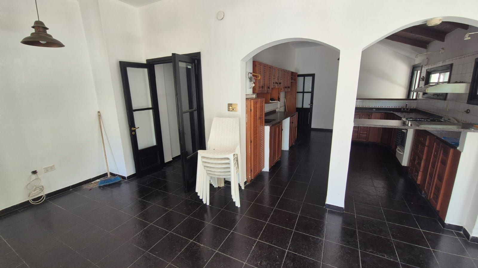 Imagen de la propiedad CASA CENTRICA DOS PLANTAS EN VENTA 